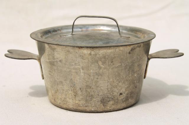 vintage-french-tin-pot-heart-shaped-hand